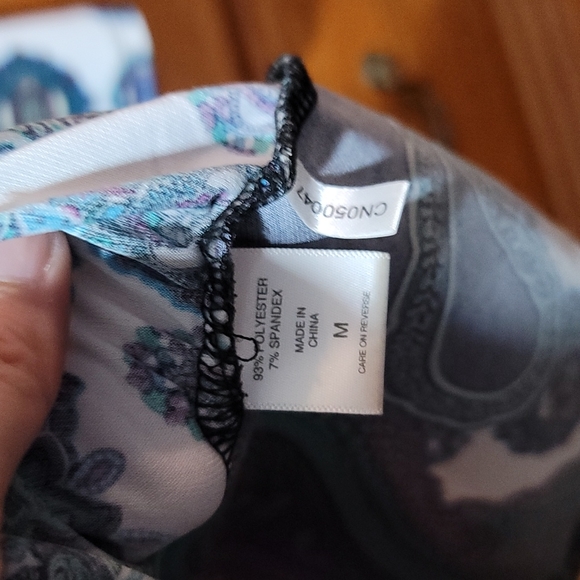 Dressy blouse - Picture 2 of 2